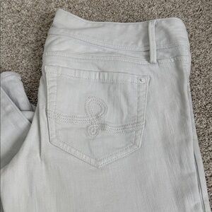 Lilly Pulitzer White Worth Straight Crop Jeans